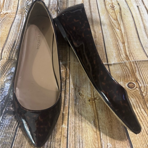 Ann Taylor Leopard Print Slip On Ballet Flats Womens Size 6.5 - Picture 1 of 2